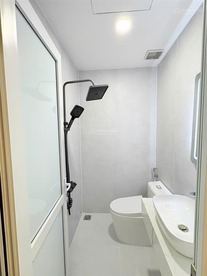 Kiều trinh  căn hộ view biển nội thất mới toà oc2a giá 3.250 tỷ, view thoáng, nội thất mới ở ngay