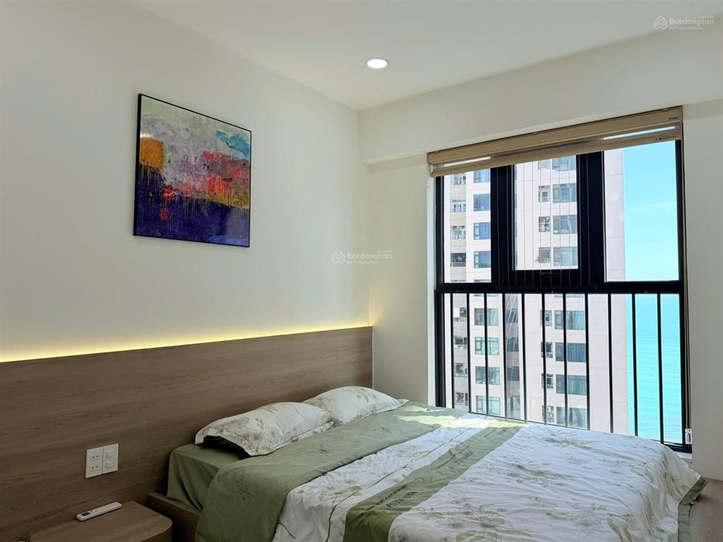 Kiều trinh  cần tiền giảm 100tr, giá 5.250 có thương lượng, 3 phòng ngủ view biển