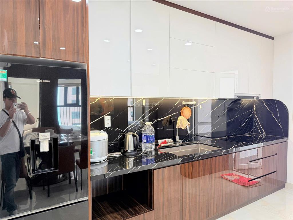 Kiều trinh  cần tiền giảm 100tr, giá 5.250 có thương lượng, 3 phòng ngủ view biển