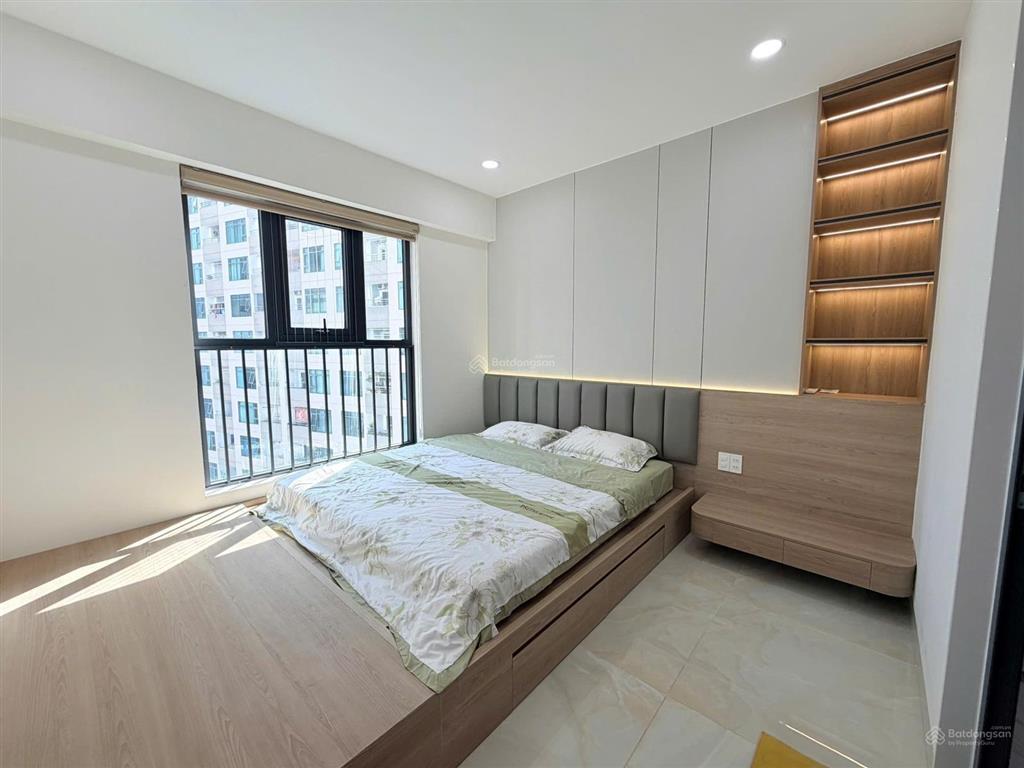 Kiều trinh  cần tiền giảm 100tr, giá 5.250 có thương lượng, 3 phòng ngủ view biển