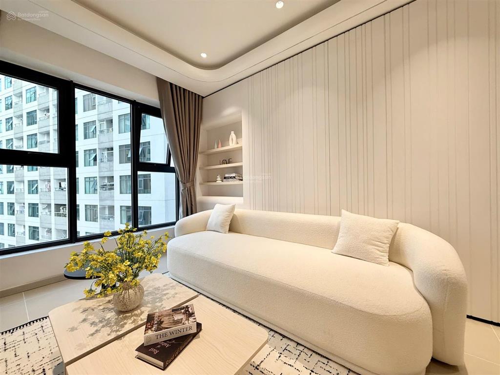 Kiều trinh căn hộ vip  tầng cao  giá mềm hiếm có view khe biển cực mát  hàng hiếm tại oc3