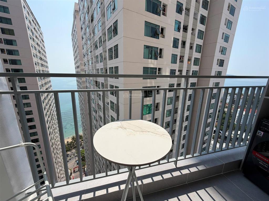Kiều trinh  căn hộ vip tầng cao giá mềm hiếm có view biển đông nam cực mát
