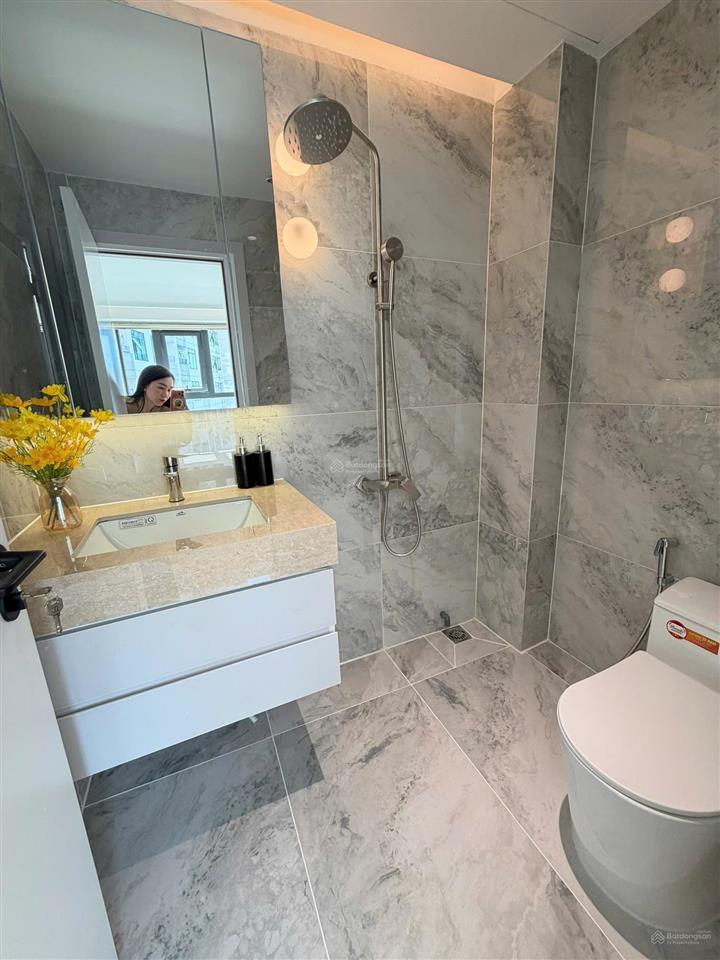 Kiều trinh  căn hộ vip tầng cao giá mềm hiếm có view biển đông nam cực mát