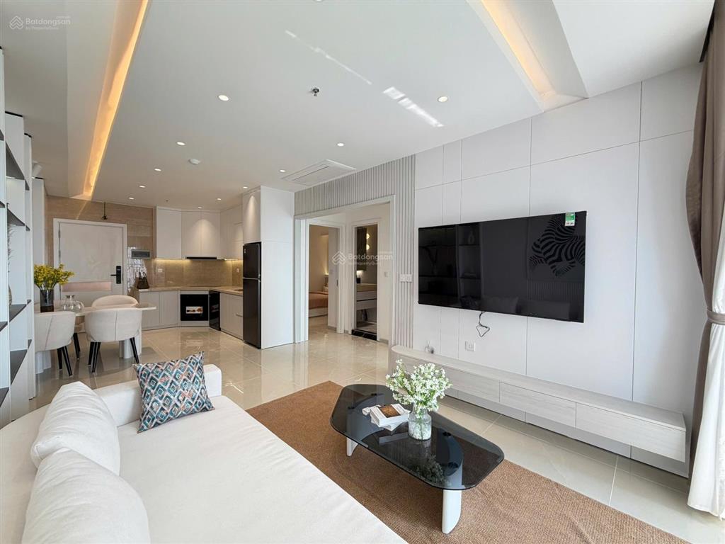 Kiều trinh  căn hộ vip tầng cao giá mềm hiếm có view biển đông nam cực mát