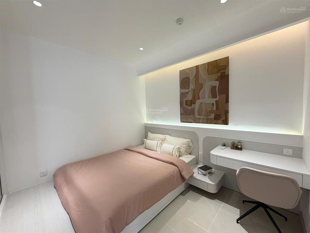 Kiều trinh  căn hộ vip tầng cao giá mềm hiếm có view biển đông nam cực mát