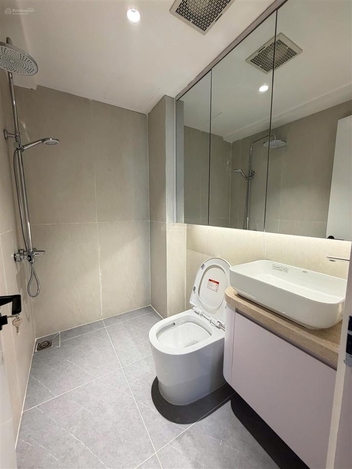Kiều trinh  căn hộ vip tầng cao giá mềm hiếm có 3220 (căn khe biển oc3)