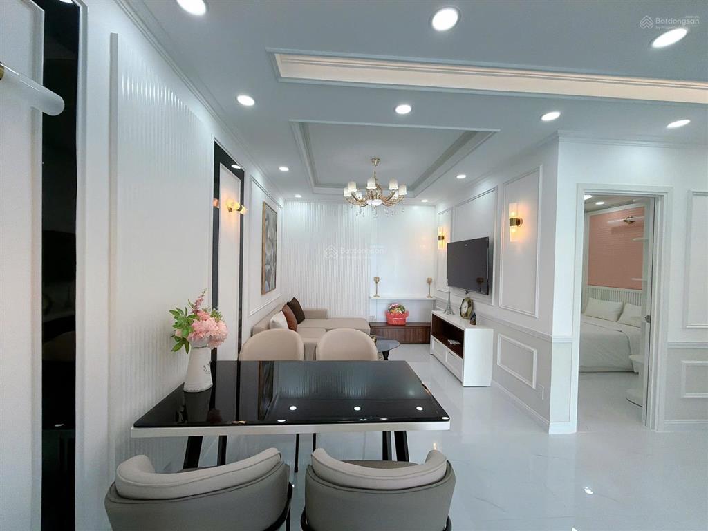 Kiều trinh  chủ gởi bán căn hộ view trực diện biển mới  đẹp  trẻ trung, hiện đại