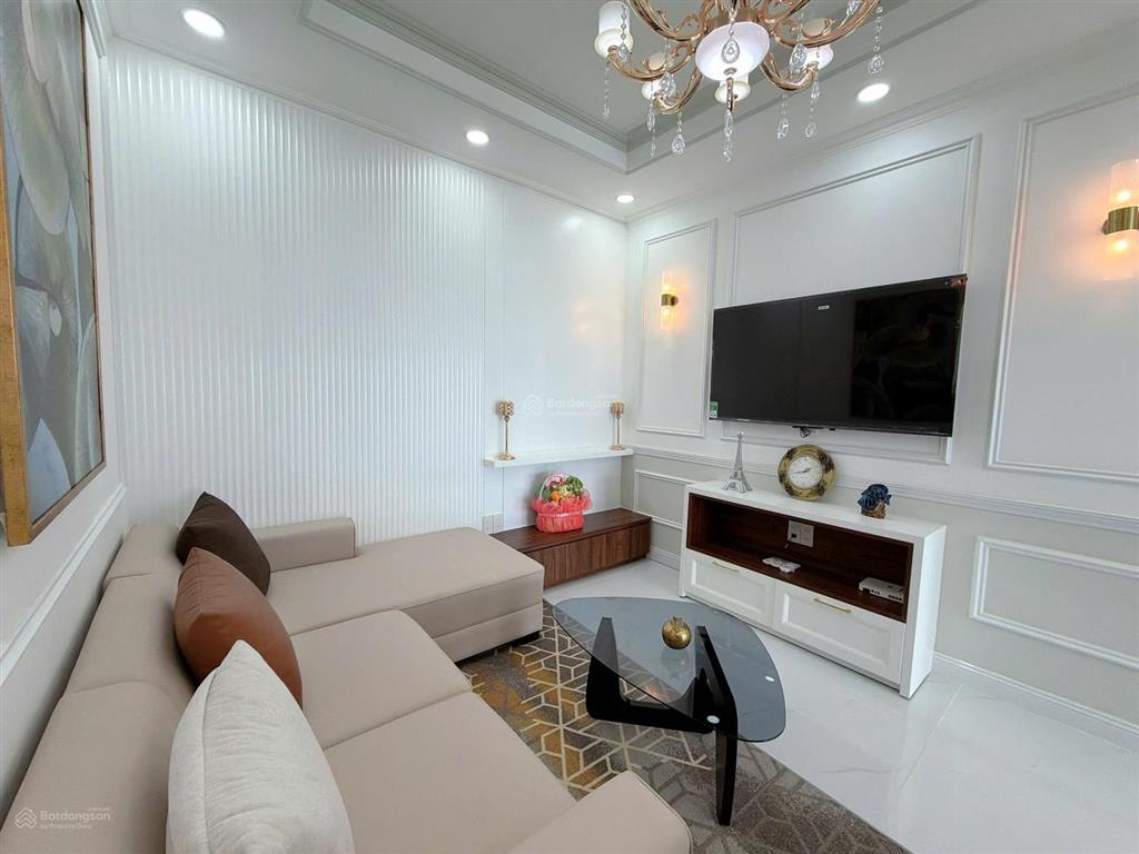 Kiều trinh  chủ gởi bán căn hộ view trực diện biển mới  đẹp  trẻ trung, hiện đại