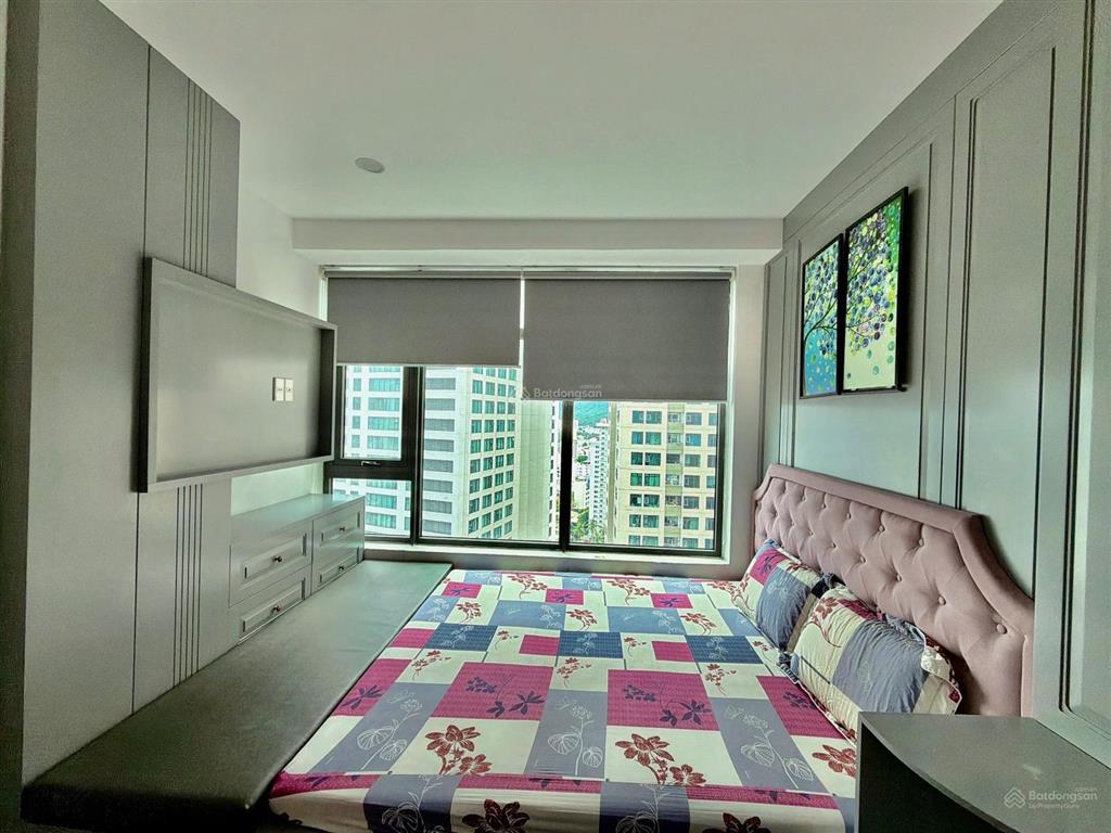 Kiều trinh chủ gởi bán 23082a  tầng 23 đẹp, view ban công nội khu và xéo biển thoáng mát cả ngày