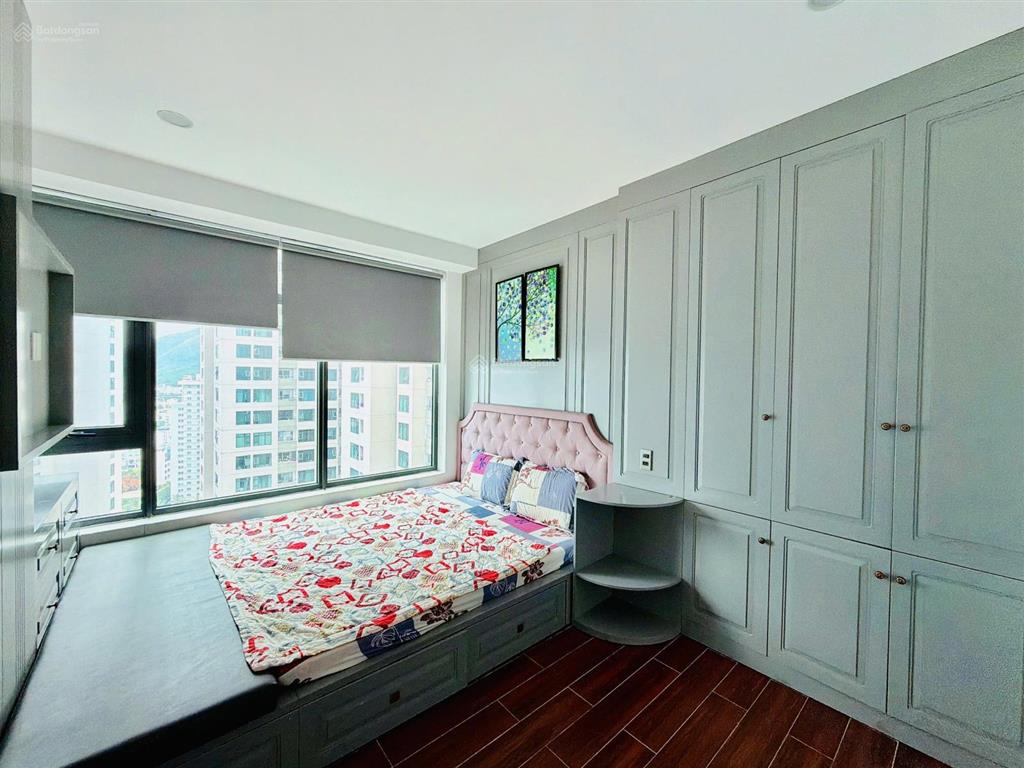 Kiều trinh chủ gởi bán 23082a  tầng 23 đẹp, view ban công nội khu và xéo biển thoáng mát cả ngày
