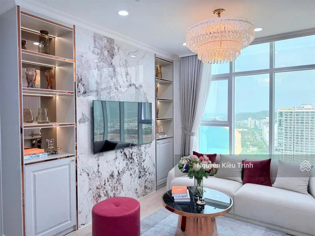 Kiều trinh  view đông nam  nhà đẹp có sẵn hđ thuê nếu khách hàng muốn