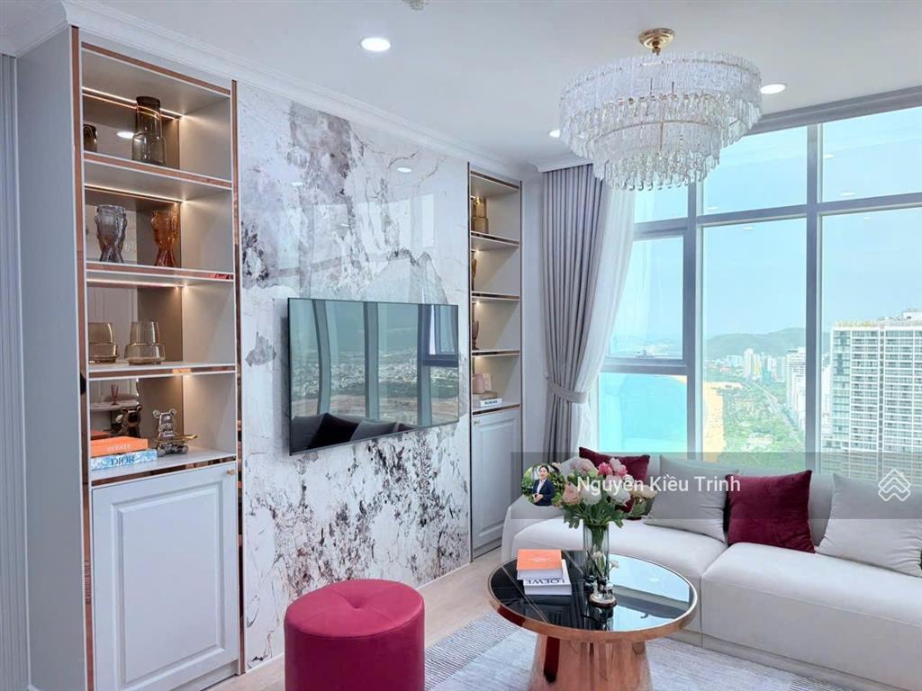 Kiều trinh  view đông nam  nhà đẹp có sẵn hđ thuê nếu khách hàng muốn