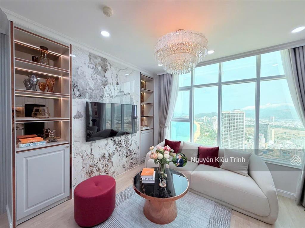 Kiều trinh  view đông nam  nhà đẹp có sẵn hđ thuê nếu khách hàng muốn