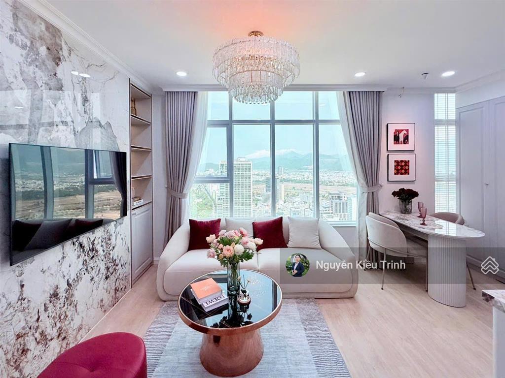 Kiều trinh  view đông nam  nhà đẹp có sẵn hđ thuê nếu khách hàng muốn