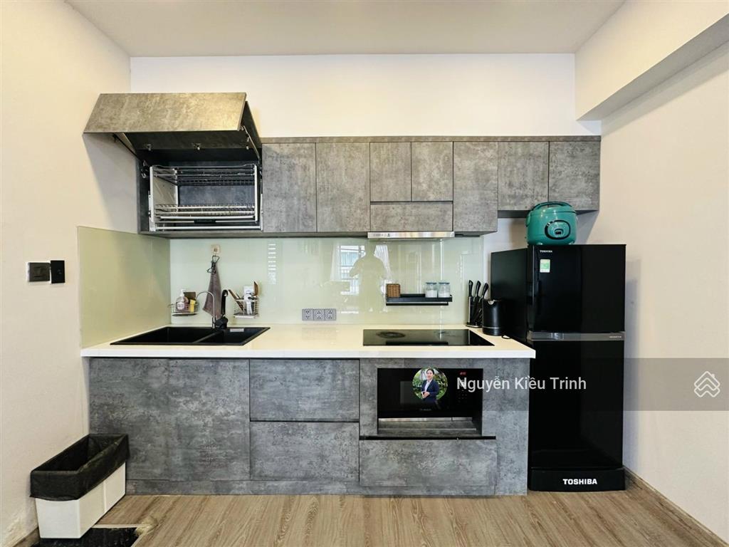 Kiều trinh  2214 chủ làm vô cùng tâm huyết 66m2 toà oc3 ban công dài