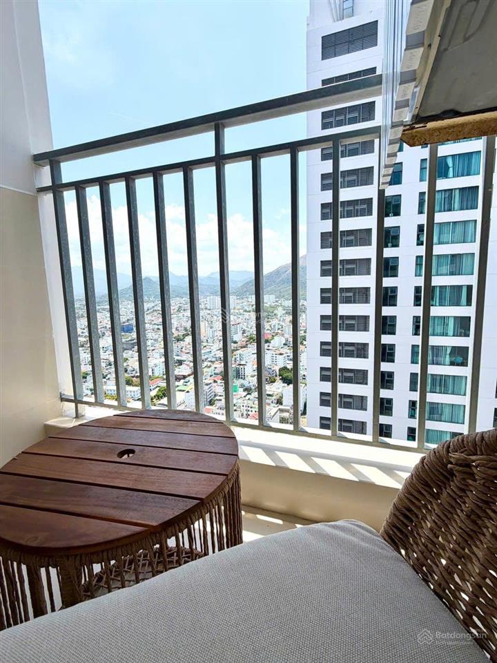Kiều trinh  căn đẹp oc3 mường thanh viễn triều tầng 36 căn 12