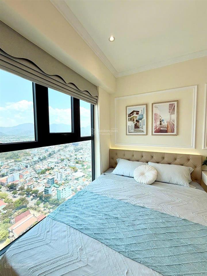 Kiều trinh  căn đẹp oc3 mường thanh viễn triều tầng 36 căn 12