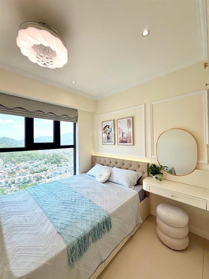 Kiều trinh  căn đẹp oc3 mường thanh viễn triều tầng 36 căn 12