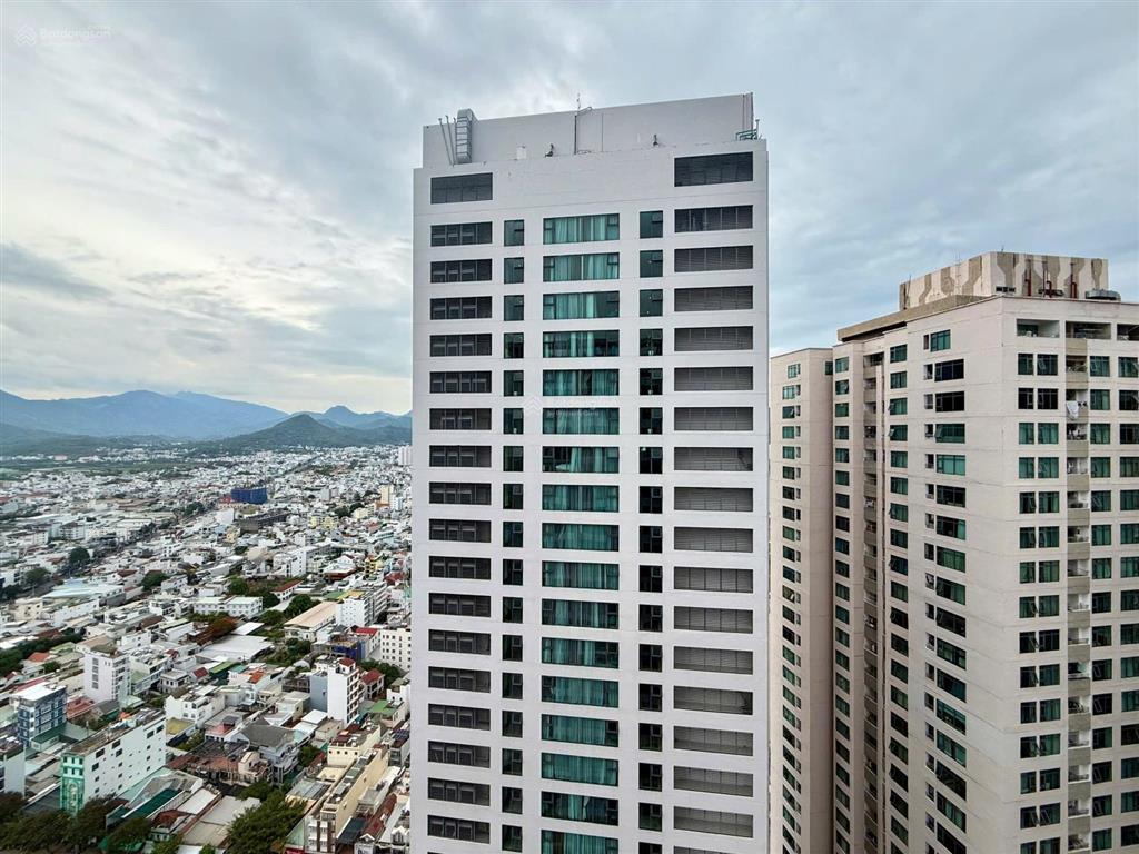 Kiều trinh  3716 hạ giá 300 triệu 89m² 3pn cho thuê 25 triệu đẹp top đầu viễn triều view biển