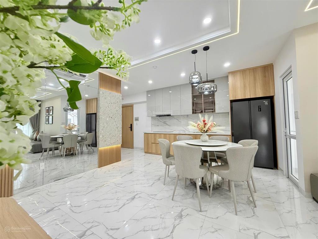 Kiều trinh  3716 hạ giá 300 triệu 89m² 3pn cho thuê 25 triệu đẹp top đầu viễn triều view biển