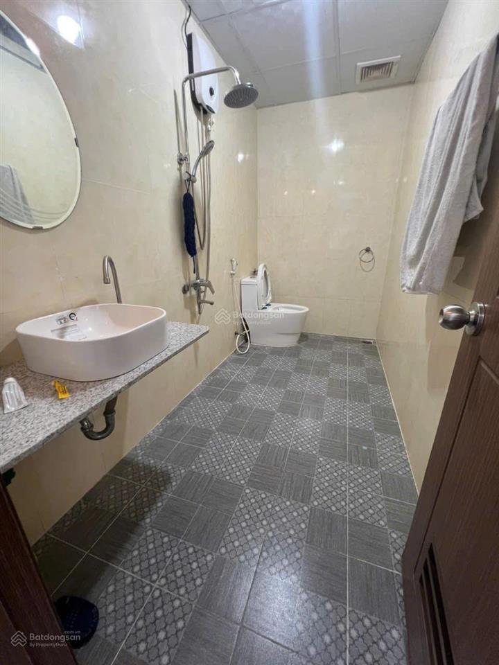 Kiều trinh  bán căn 12 tầng 45 mường thanh 60 trần phú, ban công thoáng, giá tốt
