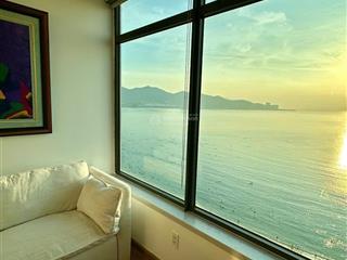 Kiều trinh  1602  căn góc nữ hoàng view trực diện biển mường thanh viễn triều nha trang