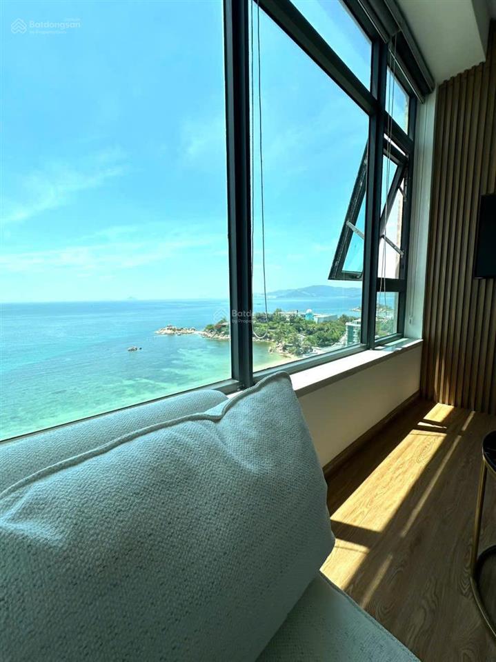 Kiều trinh  1602  căn góc nữ hoàng view trực diện biển mường thanh viễn triều nha trang