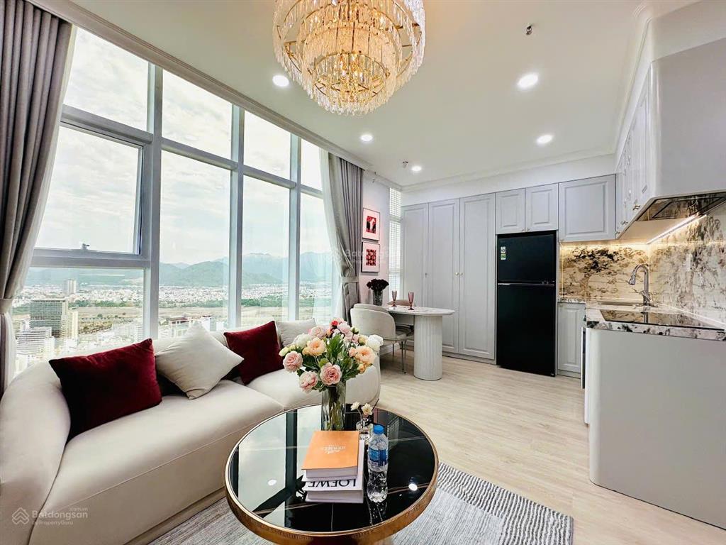 Kiều trinh  giá tốt mùa này căn hộ tầng 45 view biển chỉ 3,05 tỷ. mường thanh 60 trần phú