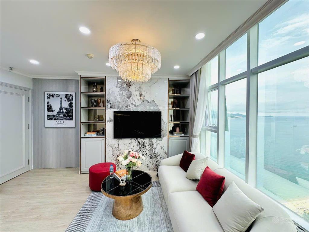 Kiều trinh  giá tốt mùa này căn hộ tầng 45 view biển chỉ 3,05 tỷ. mường thanh 60 trần phú