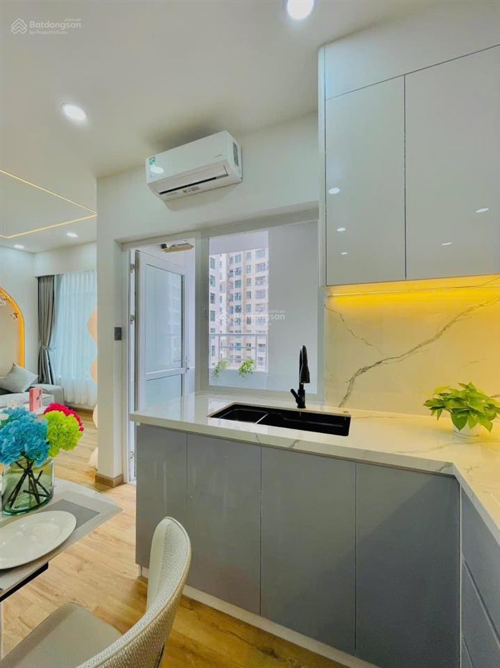 Kiều trinh2614 bán căn góc sát biển hòn chồng  2pn view biển đẹp, full nội thất, giá 3,8 tỷ