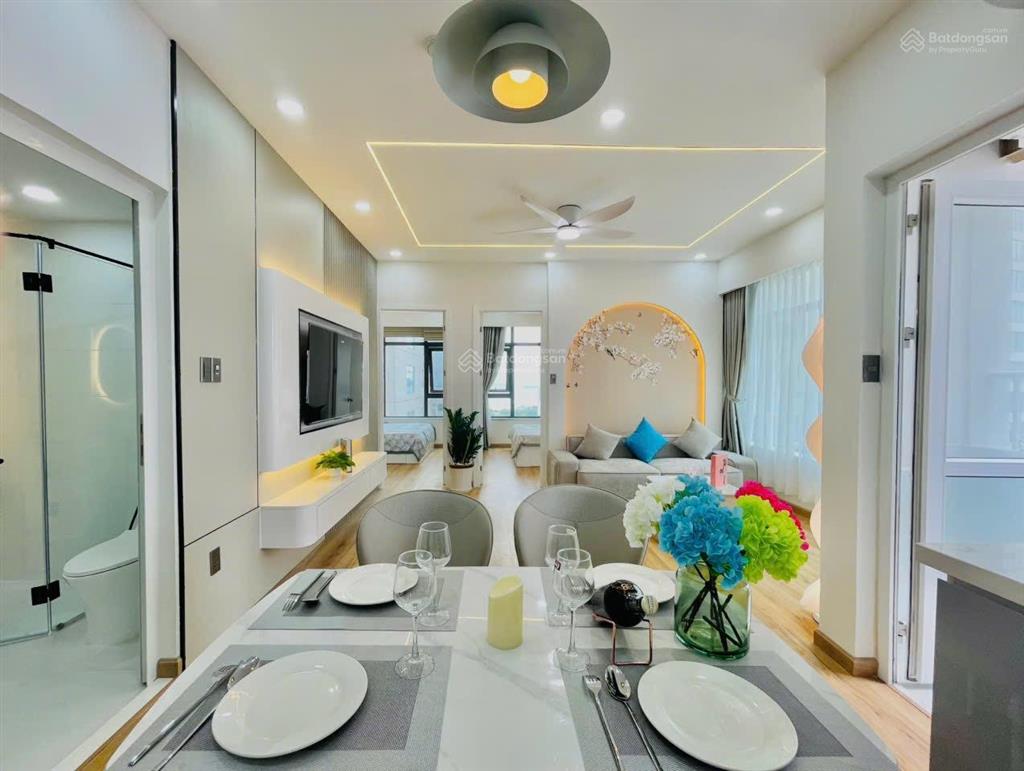 Kiều trinh2614 bán căn góc sát biển hòn chồng  2pn view biển đẹp, full nội thất, giá 3,8 tỷ