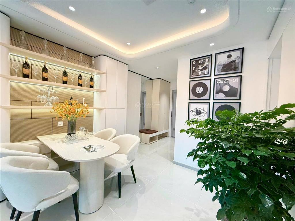 Kiều trinh  3504bán gấp giá thương lượngcăn hộ vip ngắm hoàng hôn giá mềm hiếm có