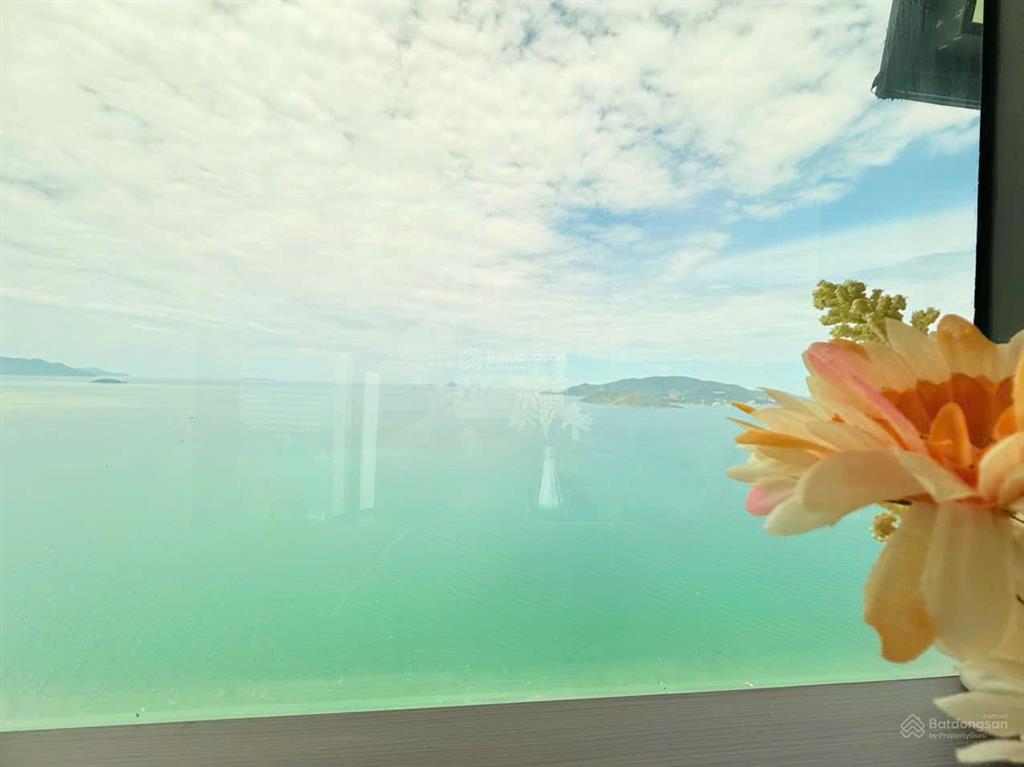 Kiều trinh  mường thanh 60 trần phú view trực diện biển, giá chỉ 2,790 tỷ,  0868 222 ***