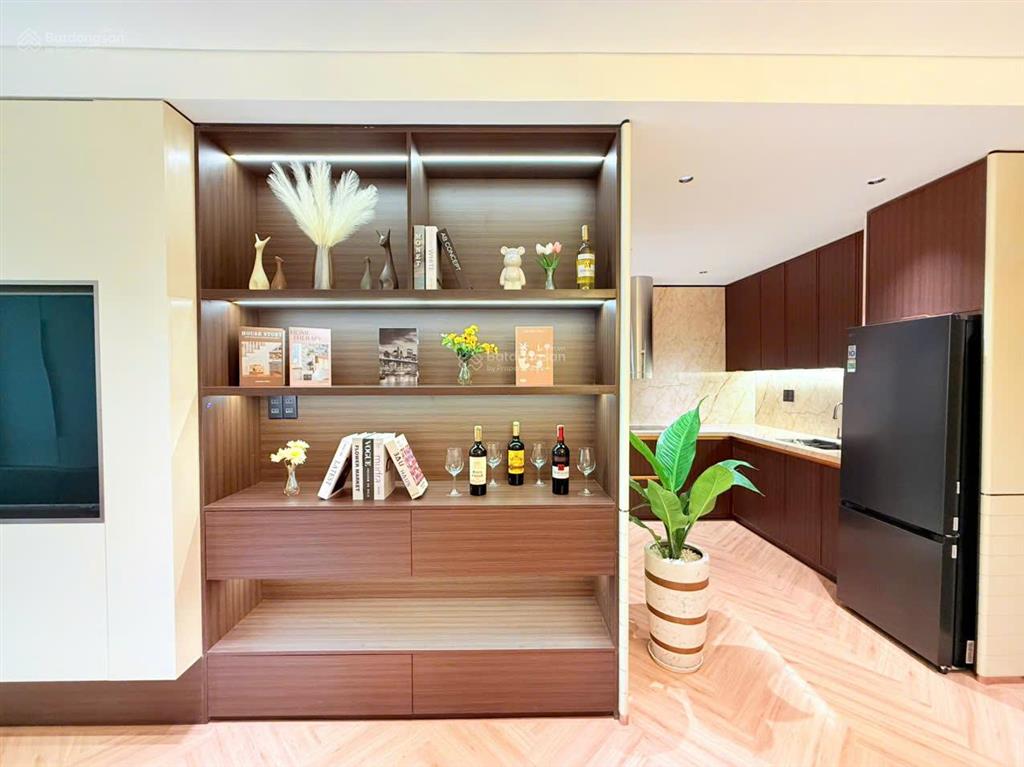Kiều trinh  giá tốt mùa này căn hộ tầng 45 view biển chỉ 3,05 tỷ. mường thanh 60 trần phú