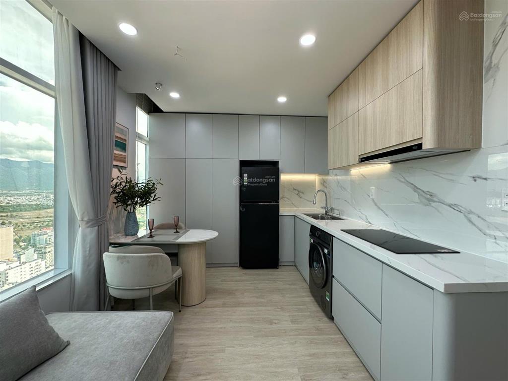 Kiều trinh  giá tốt mùa này căn hộ tầng 36 view biển chỉ 2,7 tỷ,  0868 222 ***