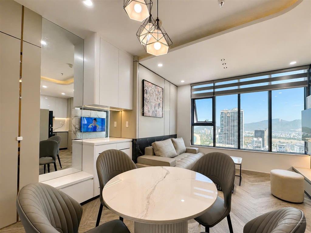 Căn hộ 44m2 view biển đông nam giá 2,9 tỷ mường thanh 60 trần phú nha trang