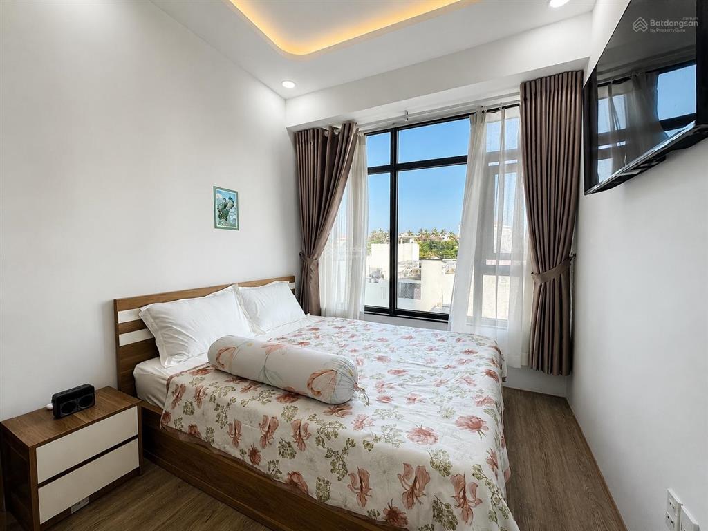 Kiều trinh  bán ch 620  tầng 6  tòa oc2a, view xéo biển hòn chồng, hướng đn mát quanh năm