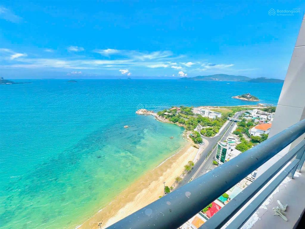 Kiều trinh  chủ cần bán căn 3 phòng ngủ view trực biển mường thanh viễn triều nha trang