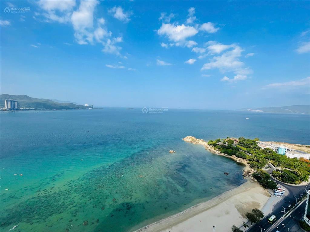 Kiều trinh  chủ cần bán căn 3 phòng ngủ view trực biển mường thanh viễn triều nha trang