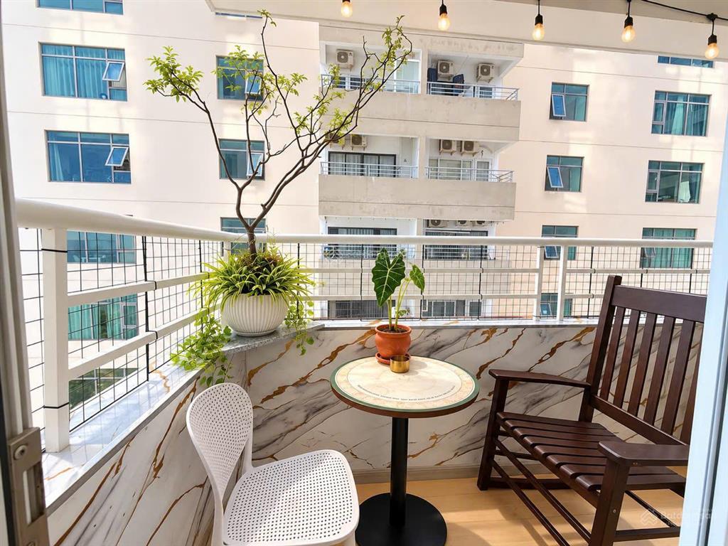 Kiều trinh  chủ bán căn hộ 2pn view biển thênh thang, full nội thất, ở ngay