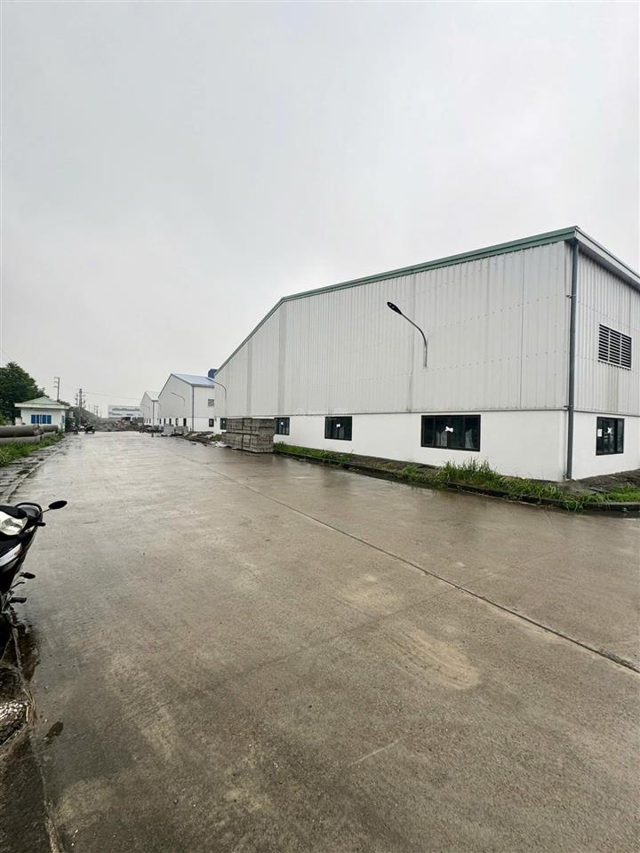 Công ty tôi cần cho thuê kho xưởng kcn châu sơn  hà nam, pháp lý chuẩn, giá 95k/m.  0965 730 ***