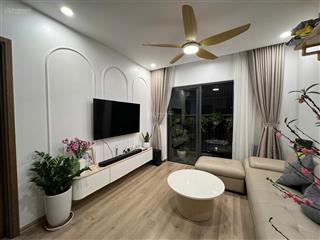Chính chủ cho thuê căn hope phúc đồng  view biệt thự vinhomes riverside  bc đông nam. 70m2, 2pn