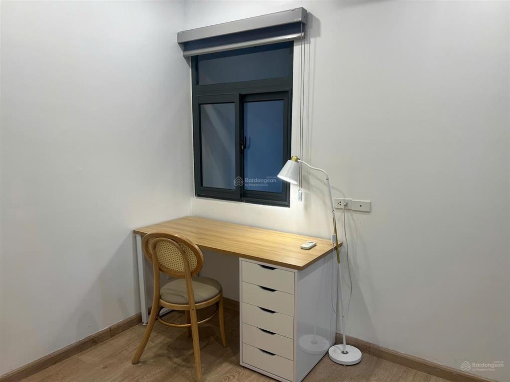 Chính chủ cho thuê căn hope phúc đồng  view biệt thự vinhomes riverside  bc đông nam. 70m2, 2pn