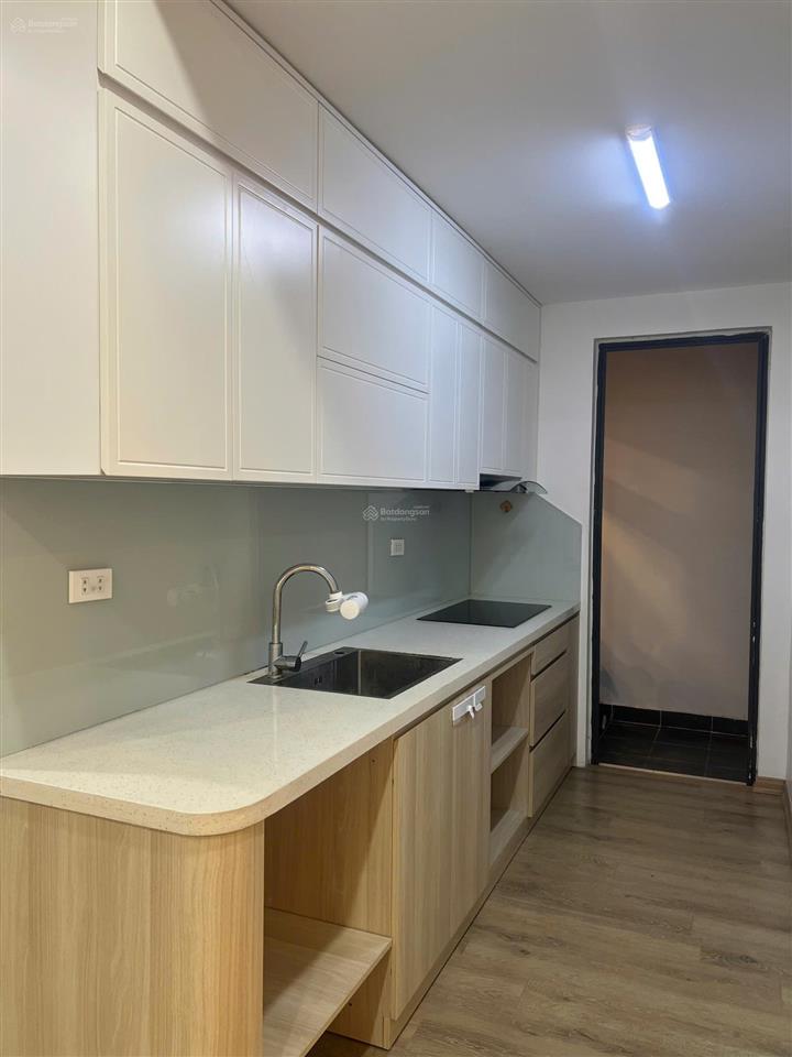 Chính chủ cho thuê căn hope phúc đồng  view biệt thự vinhomes riverside  bc đông nam. 70m2, 2pn
