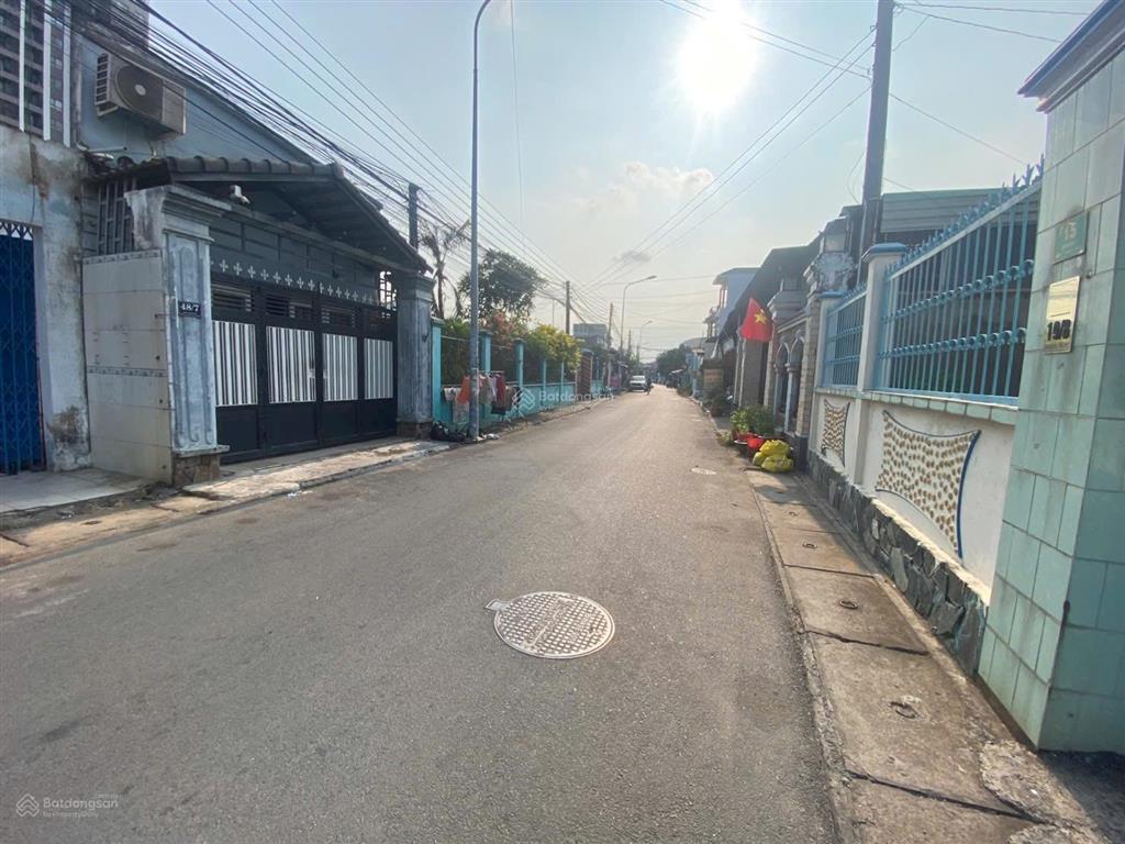 Quỹ đất đẹp ngay ủy ban phường đông hòa dĩ an bd  phù hợp xây kinh doanh đa ngành nghề