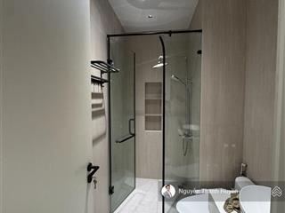 Do chuyển đổi công tác cần bán lại căn hộ 3pn+1 151m2 dự án brg diamond residence lê văn lương