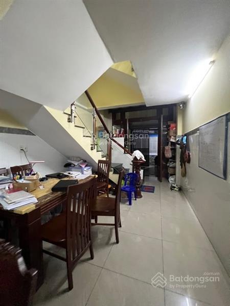 80m2  4 tầng chỉ 9.6 tỷ, ngay hàng xanh, gần nhiều trường đại học