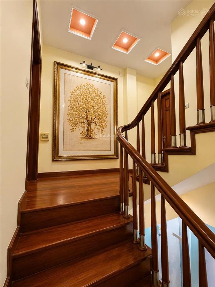 Siêu phẩm hoàng quốc việt phân lô ô tô tránh vỉa hè kinh doanh, 6 tầng, nhà đẹp, 65m, 23ty.
