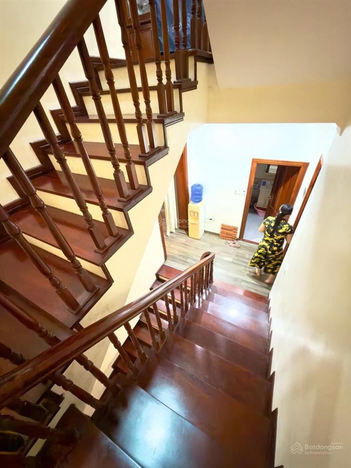 Biệt thự c37 lê văn lương 150m, 3 thoáng 45 tỷ.