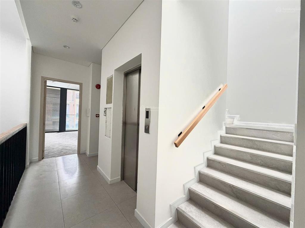 Bán nhà mặt tiền đường 1t4l hoàn thiện có thang máy đã có sổ hồng khu đô thị golbal city q2
